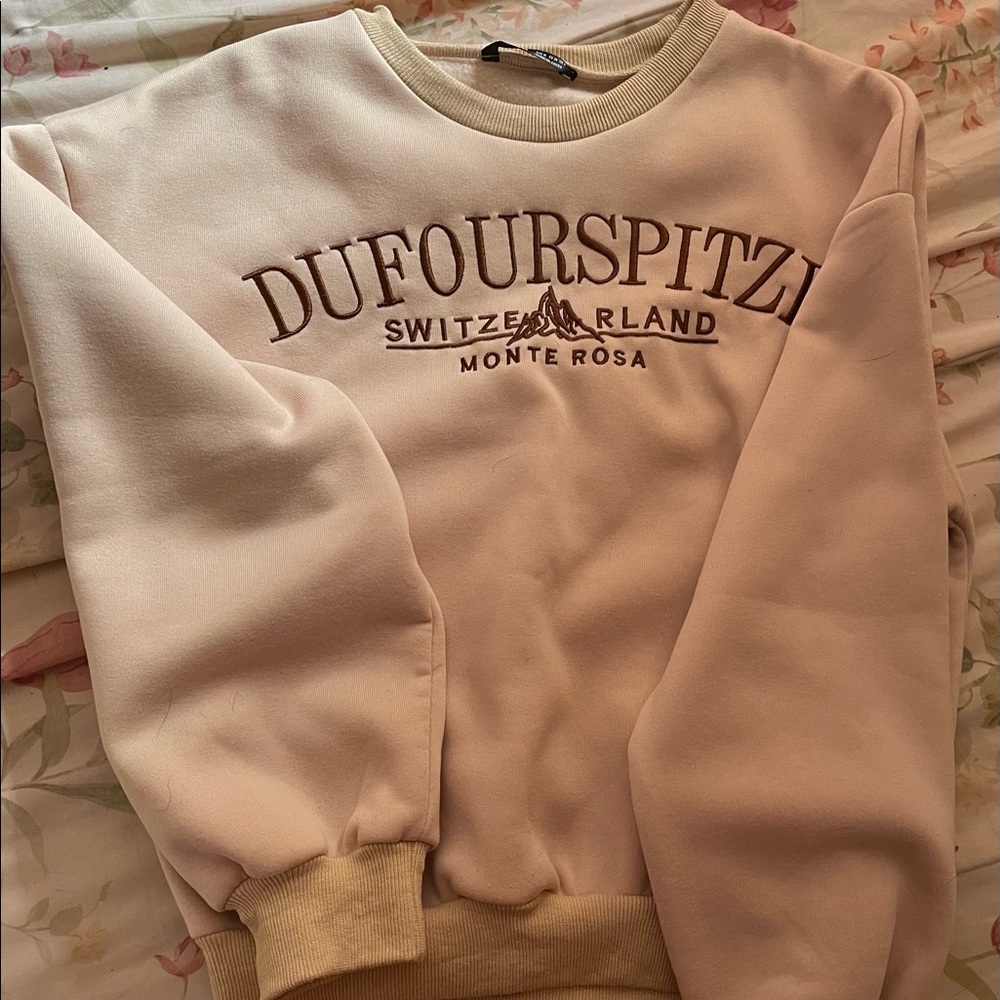 CREW NECK